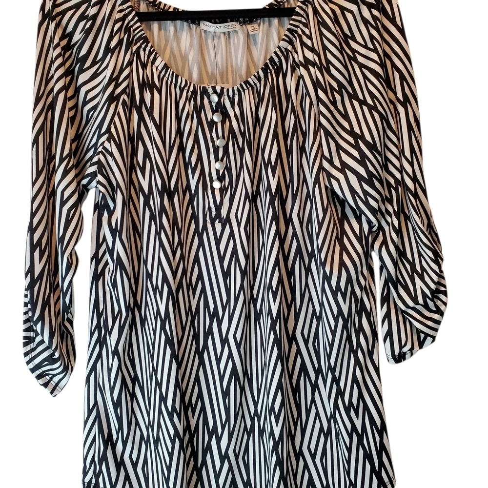NEW Notations Black and White Patterned Blouse Size 1X - Picture 3 of 5